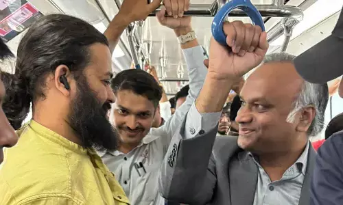 Minister takes Namma Metro to attend Nasscom Summit