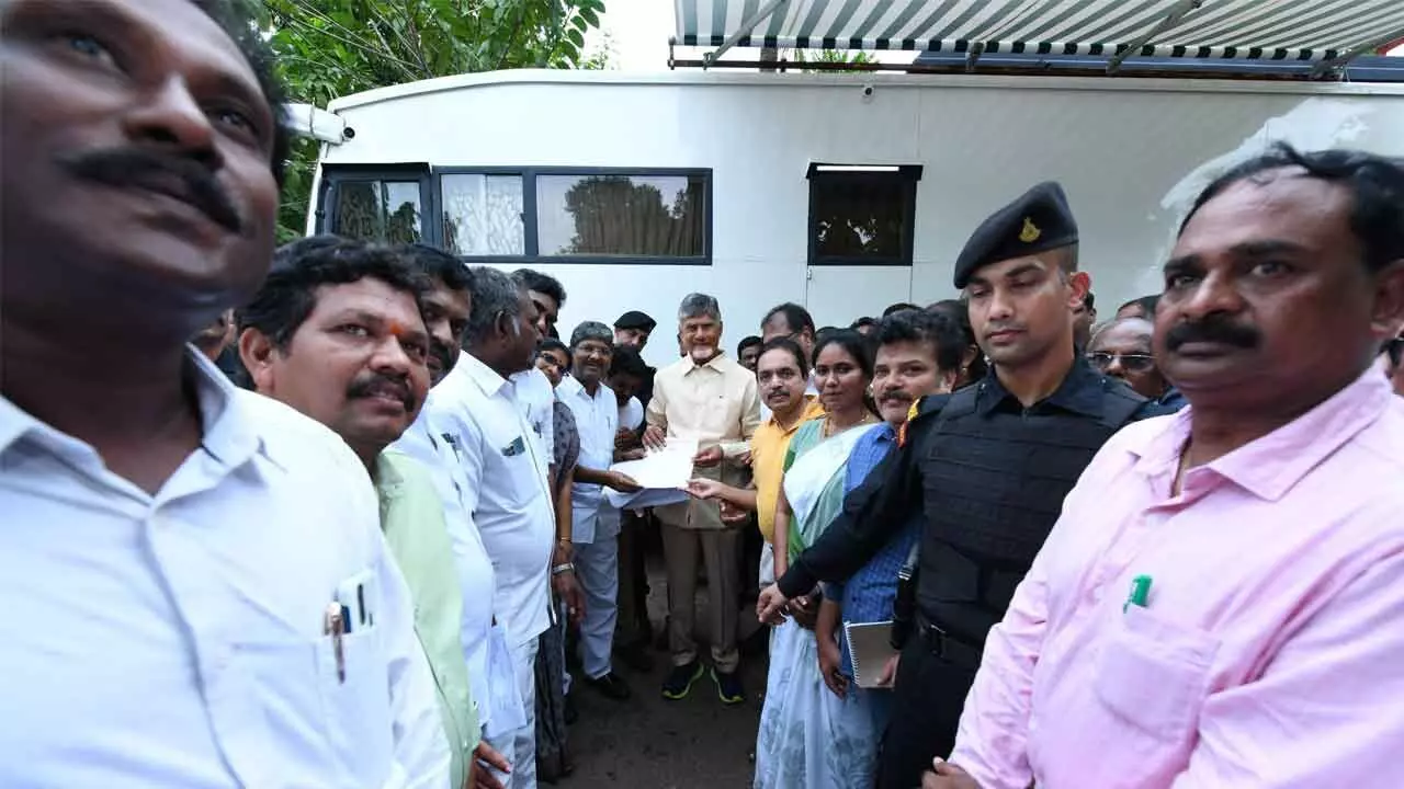 AP JAC, Amaravati chairman Bopparaju Venkateswarlu and other leaders with Chief Minister N Chandrababu Naidu in Vijayawada on Thursday