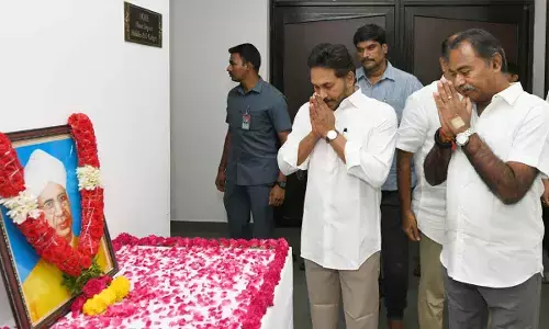 Jagan pays tributes to Radhakrishnan