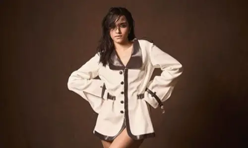 Nuveksha showcases flawless style