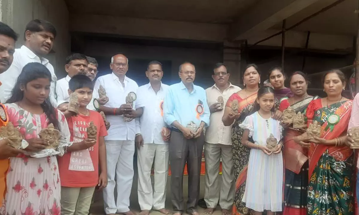 Free Distribution of Clay Ganesh Idols