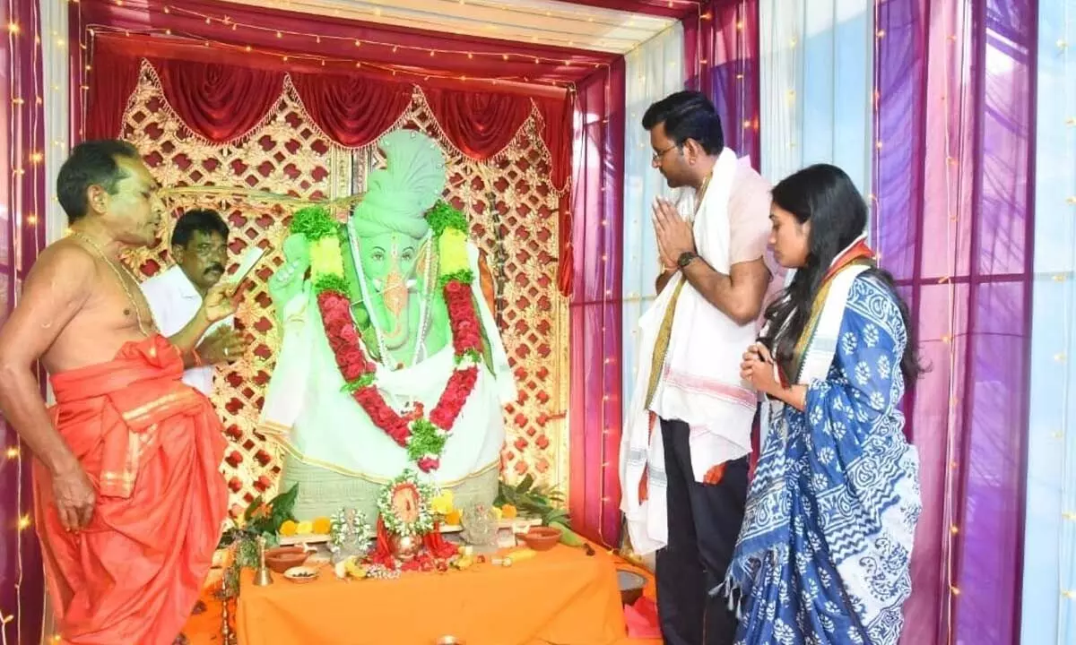 District Collector B.M. Santosh Leads Eco-Friendly Ganesh Pooja, Promotes Clay Idols to Protect Water Bodies