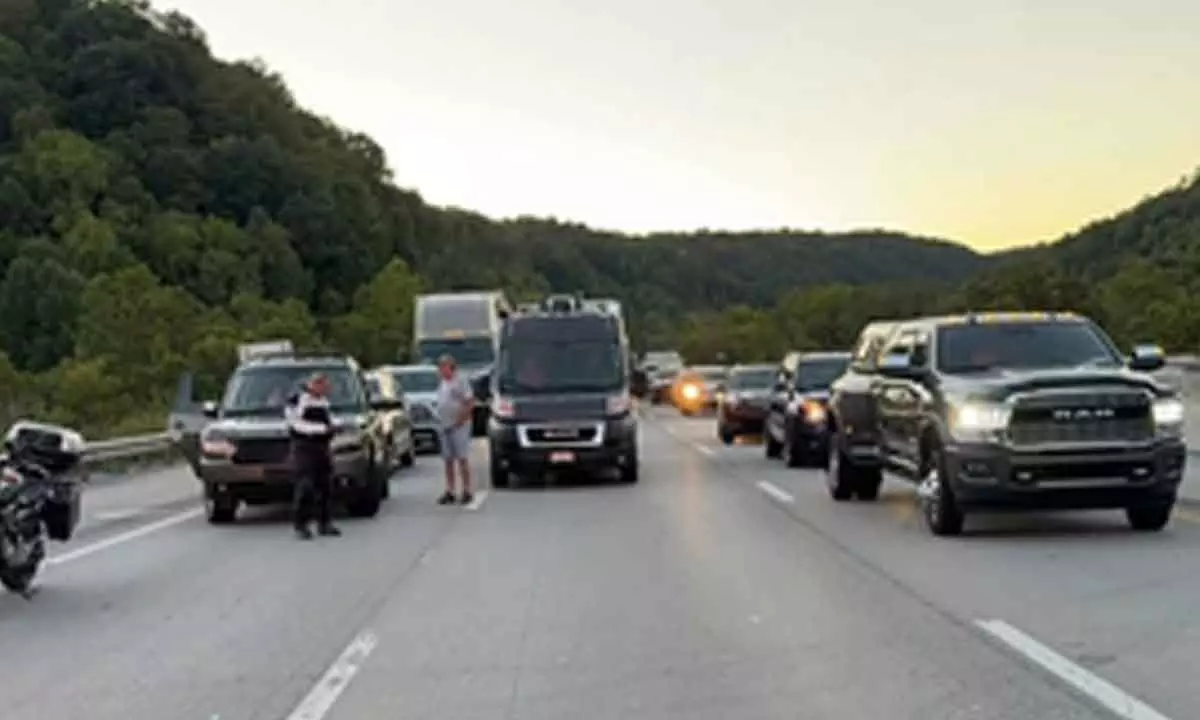 Multiple people shot in Kentucky, suspect on the run