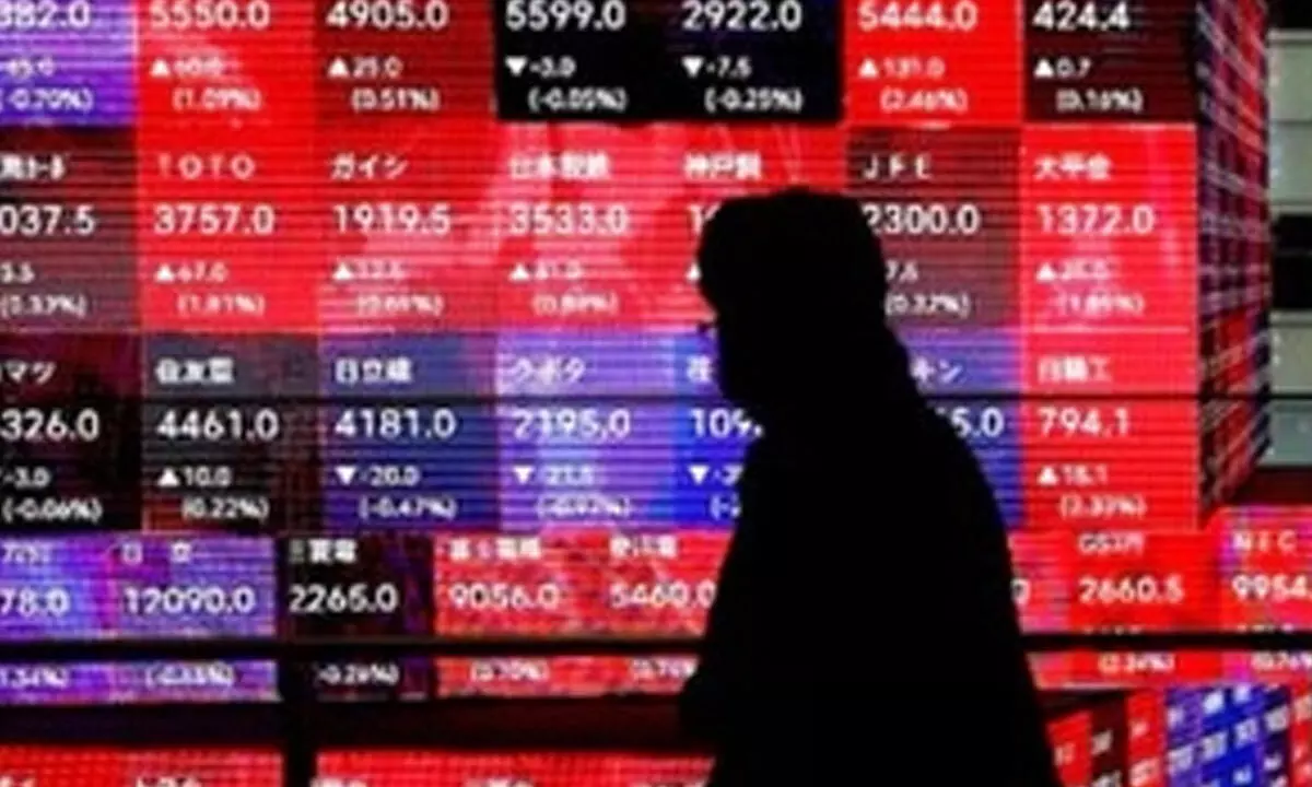 Tokyo stocks end lower amid cautious market sentiment