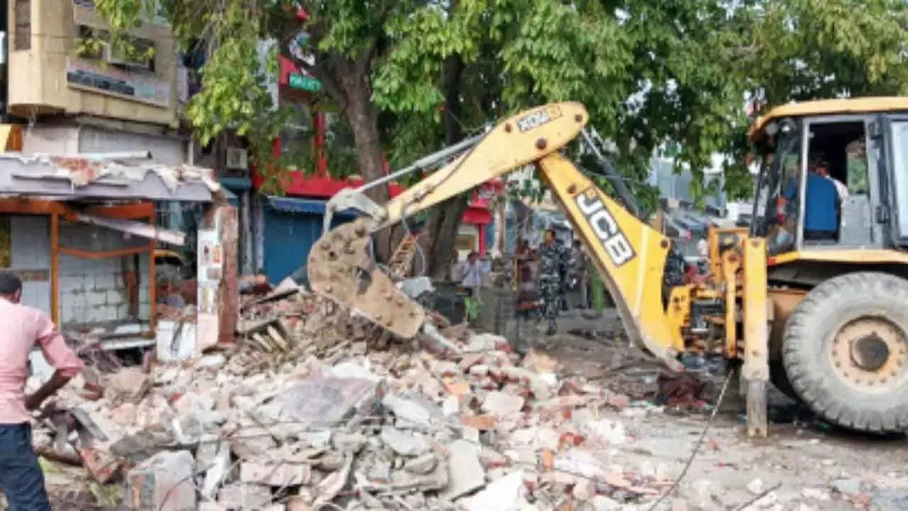 Atishi directs PWD to not carry out demolition at Madrasi Camp