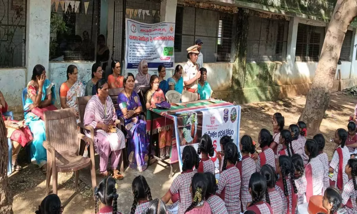 Girls, Dont Be Afraid of Threats - Nagar Kurnool She Team