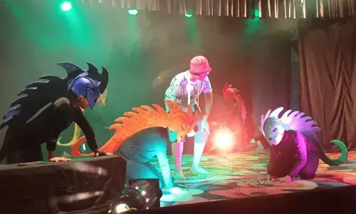 Satirical play ‘Girgit’ staged