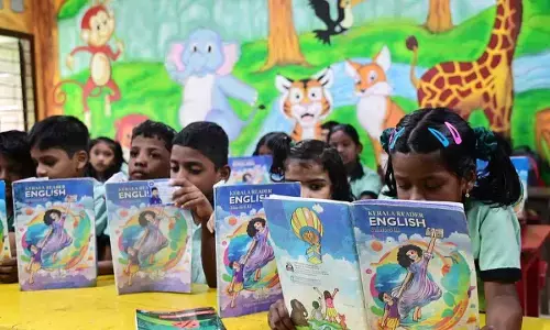 1,419 govt primary schools yet to receive English medium text books