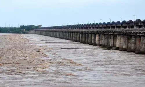 Inflow to Dowleswaram barrage increases, second warning in place