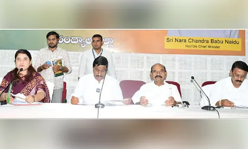 Ministers assure justice to every farmer who suffered crop loss