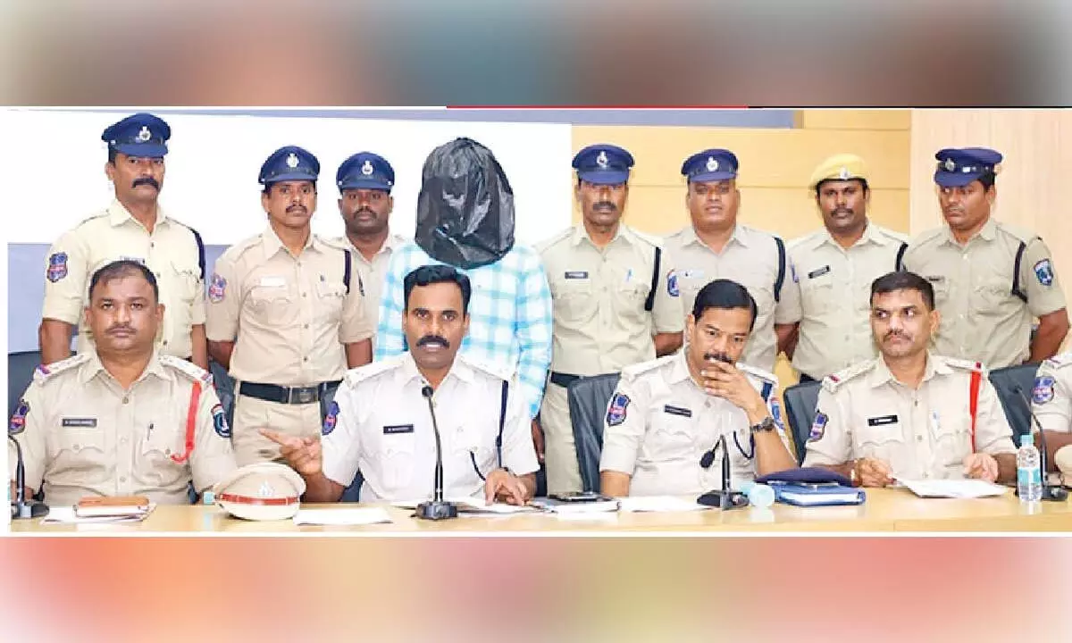 Jewellery snatcher held, 30 gm gold chain recovered