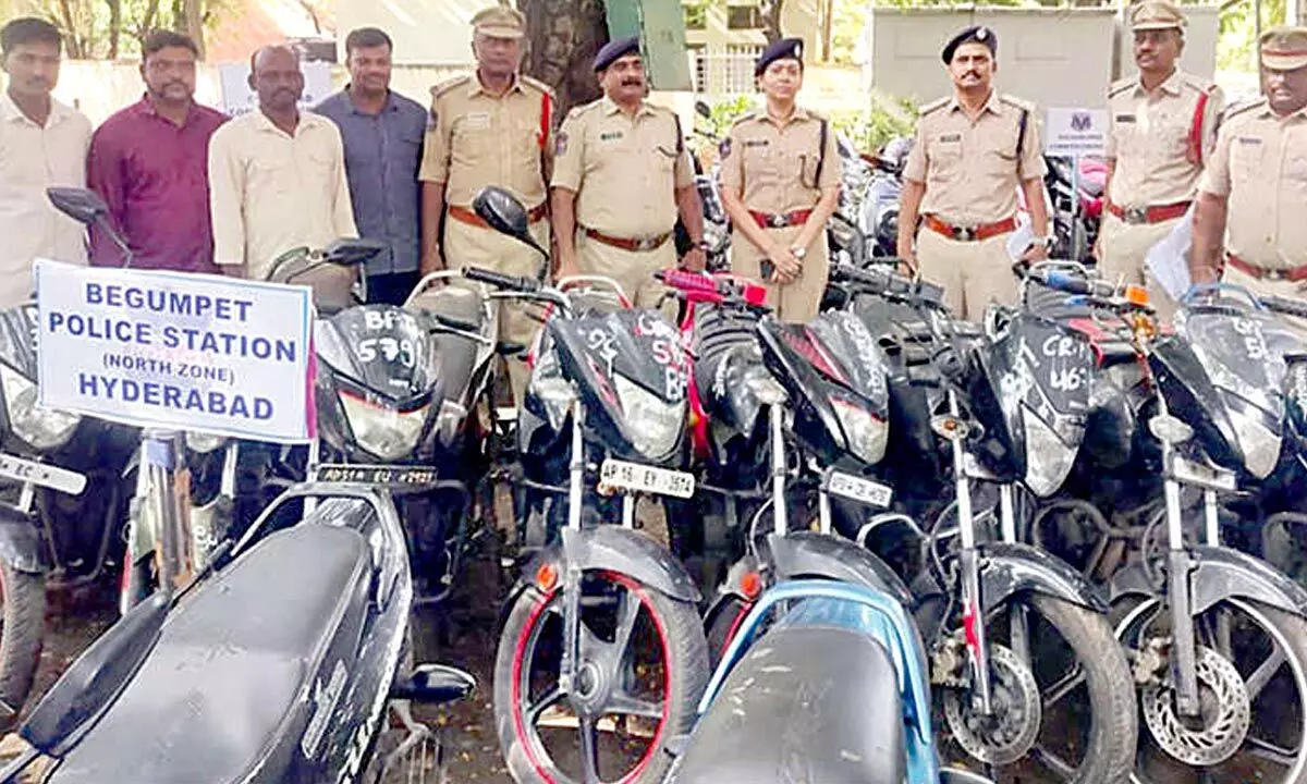 Police nabs habitual stealer, 59 bikes recovered