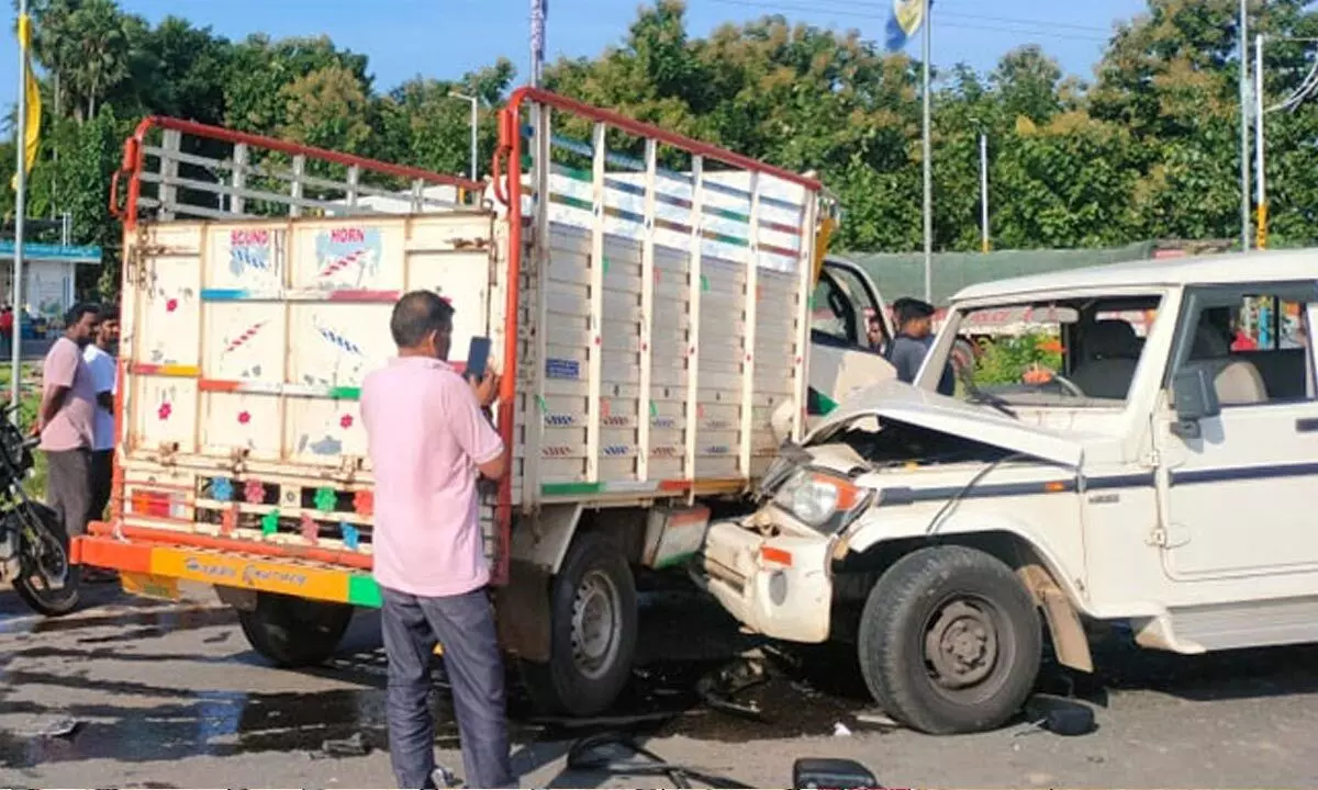 AP Minister Sandhya Rani Escapes Accident, assists injured security personnel