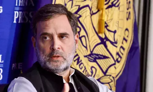 Cong backs govt policy on Pak, Bdesh: Modi did not handle China well says Rahul