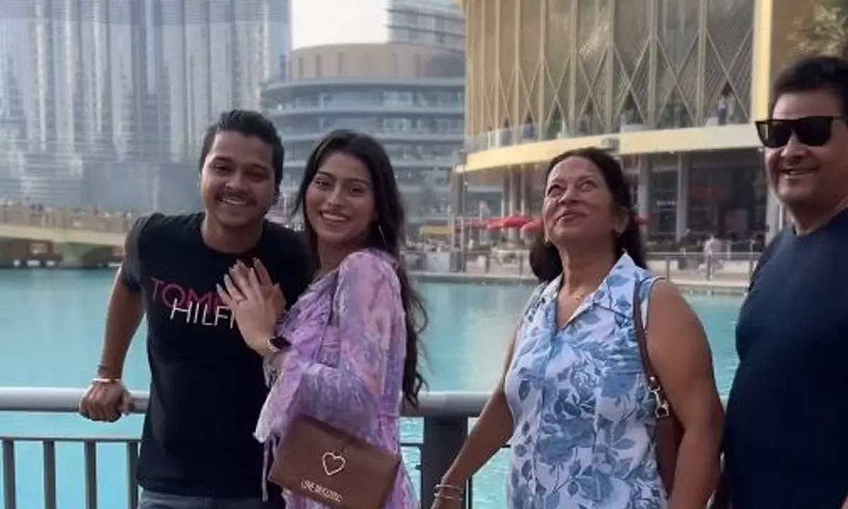 Aparna Dixit gives glimpse of her Dubai vacation with family; poses at Burj Khalifa