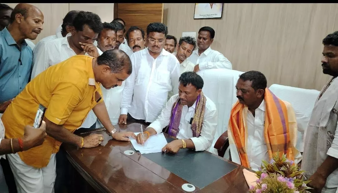 Ministers Tummala Nageswara Rao ,Jupally Krishna Rao Attends Alampur Agricultural Market Committee Oath-taking Ceremony.