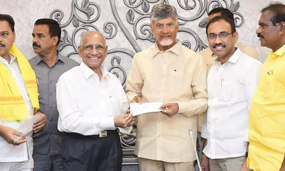 Tulasi Seeds donates Rs 1 cr to CM Relief Fund