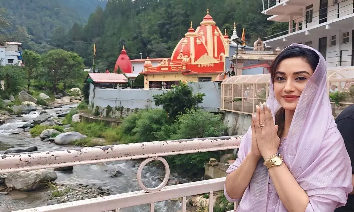 Rati Pandey embarks on spiritual odyssey on her birthday, visits this divine place