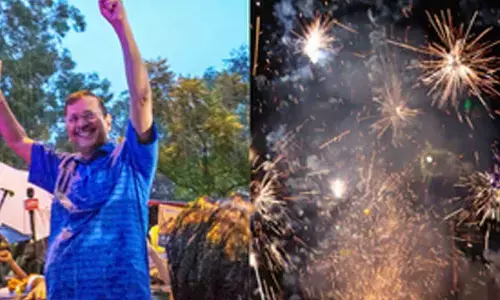 AAP workers booked for bursting crackers during Kejriwal’s release from jail