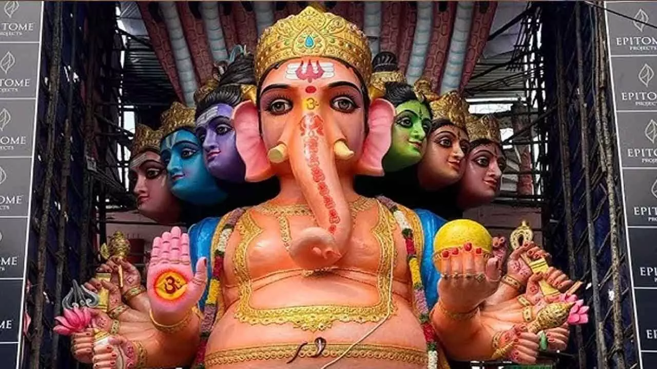 Devotees Flood Khairatabad Ganapati on Final Day of Ganesh Chaturthi