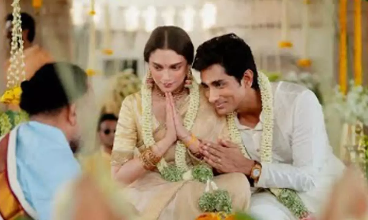 Mrs & Mr Adu-Siddhu: Siddharth,Aditi Rao Hydari gets married in a secret ceremony