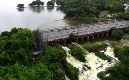 GHMC Plans Gates for Hussain Sagar to Manage Excess Water and Ensure Safety