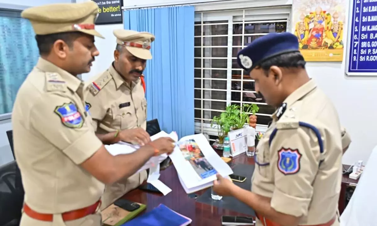 CP Sudheer Babu Makes Surprise Visit to Medipally Police Station