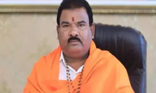 Shiv Sena MLA offers Rs 11 lakh for chopping off Rahul Gandhis tongue; MVA hits back