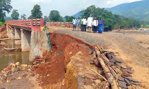 CPI extends help to flood victims