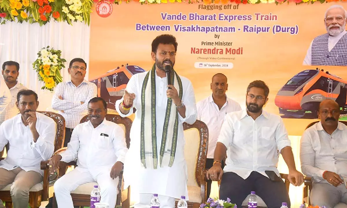 Fourth Vande Bharat Express flagged off from Vizag