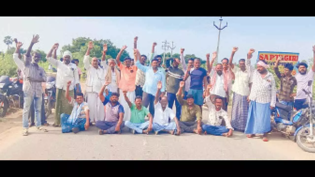 Farmers demand release of water through D-40 canal