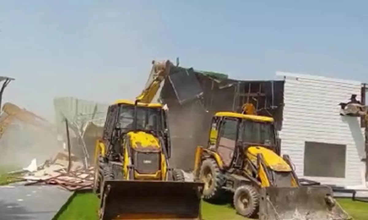 SC flags glorification and grandstanding over bulldozer action, pauses demolitions across country