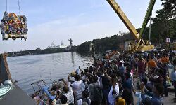 Hyderabad: City gets ready to bid adieu to Ganesha Hyderabad: City gets ready to bid adieu to Ganesha