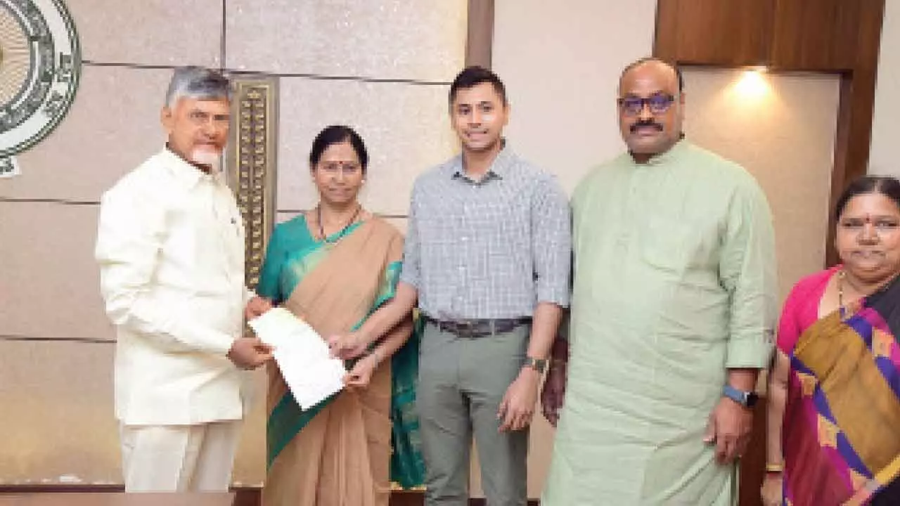 Amara Raja Group donates Rs 2 cr to AP flood victims