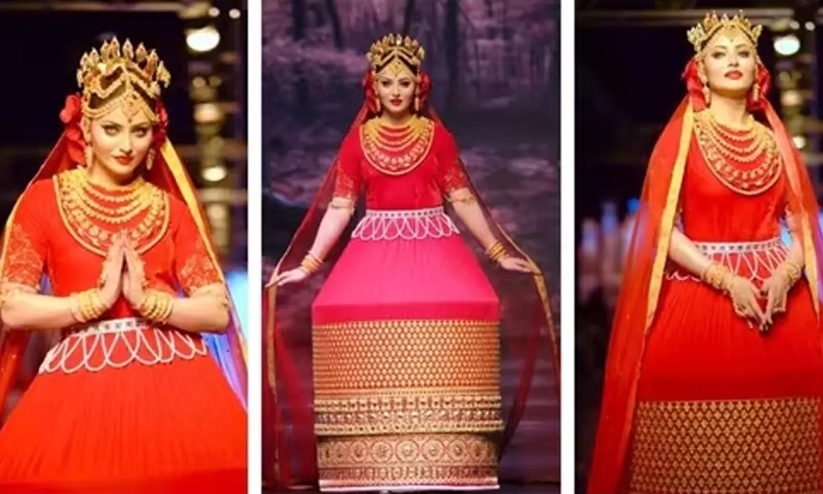 Urvashi Rautela Dazzles in 24K Gold Manipuri Potloi at Global Fashion Festival 2024