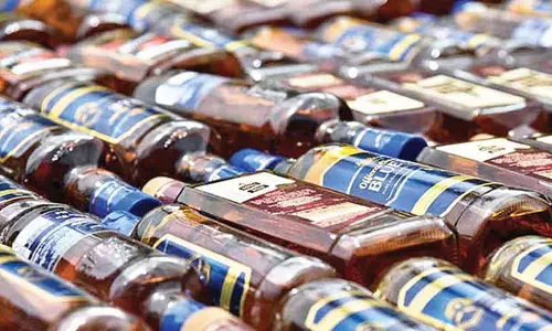 High Court grants bail to Arora, Dhall