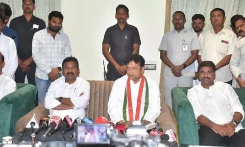 BRS wants to remove Rajiv’s statue to please Modi: Sridhar Babu