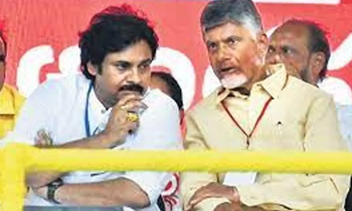 Pawan praises skills of Naidu to steer AP on development path