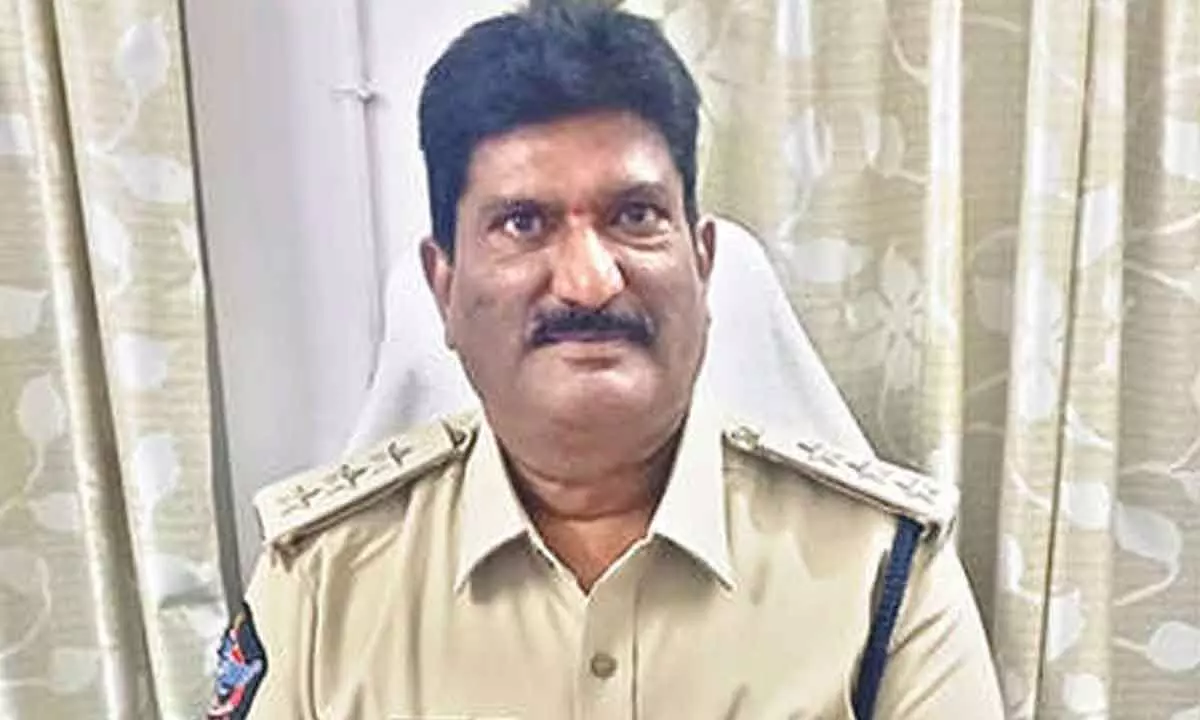 Muralidhar takes charge as Tirupati Task Force DSP