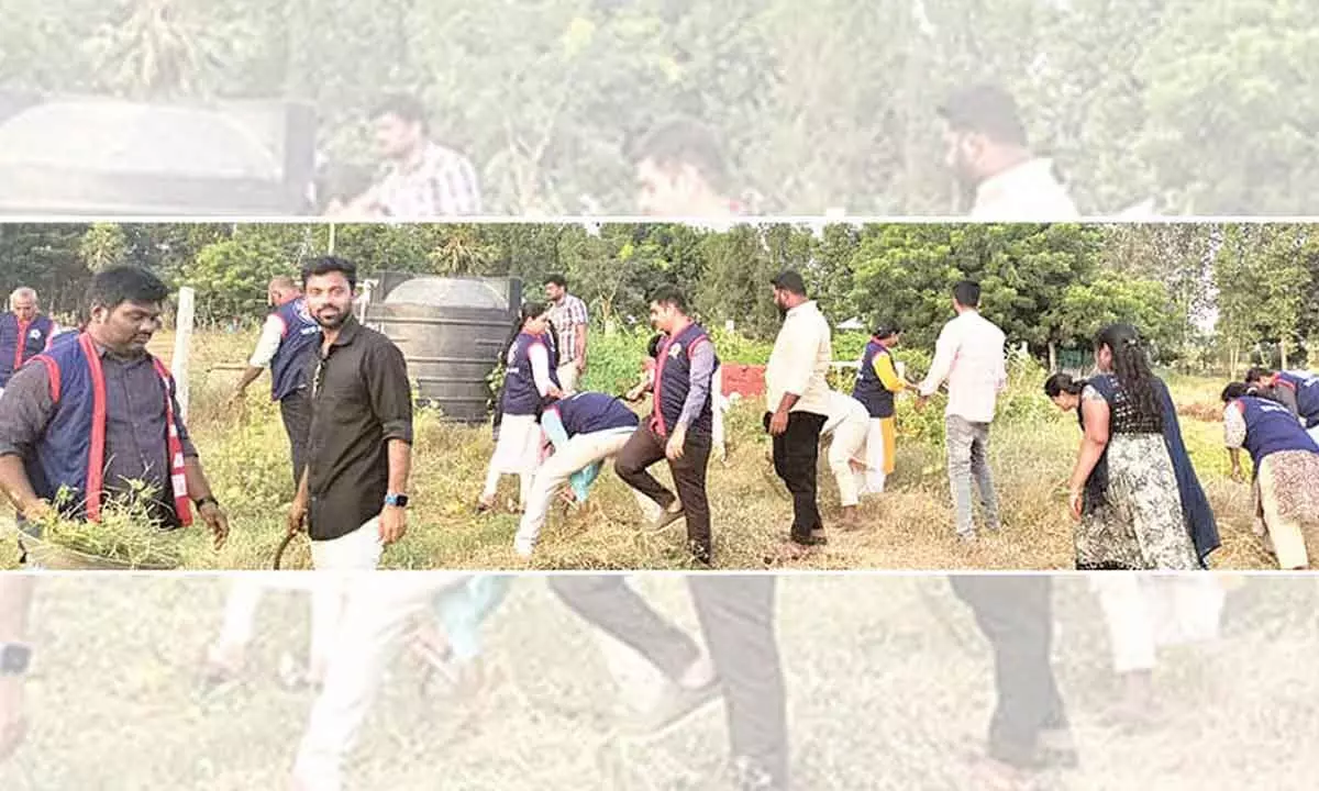 NSS condcuts Swachhata Hi Seva in VSU