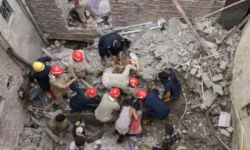 3 killed, 14 hurt as house collapses in Bapa Nagar