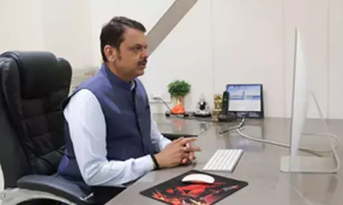 Fadnavis orders probe into large scale fake PAN cards in Malad West