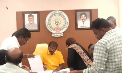 Nimmala Ramanaidu reviews on action plan for Budameru Expansion