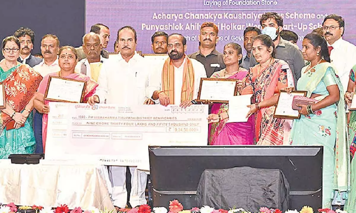 Minister for health Y Satya Kumar Yadav and MLA Arani Srinivasulu presenting certificates to those, who completed PM Vishwakarma training in Tirupati on Friday. Joint Collector Shubham Bansal is also seen.