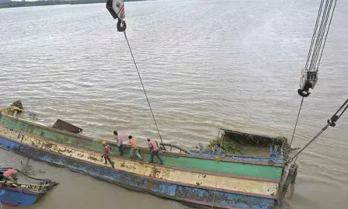 Third Boat Successfully Removed from Prakasam Barrage