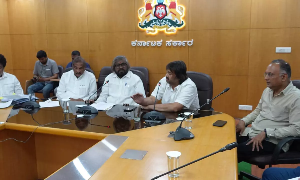 Minister Khandre orders for confiscation of forest land of Kottanur