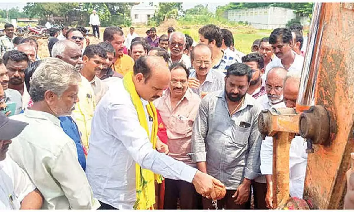 Nuzvid constituency incurred loss of ₹22 cr due to recent floods: Parthasarathy