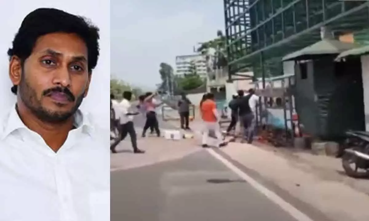 BJYM members stage protests at YS Jagans residence in Tadepalli