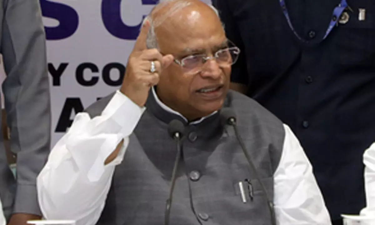 Kharge reaffirms Congs development agenda for J&K