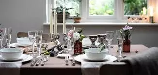 Setting the Table: Tips for Pairing Dining Tables with the Right Cookware